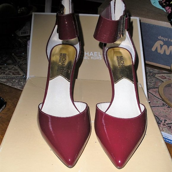 Michaels Khors new in box Guliana ankle strap heels - Picture 2 of 8
